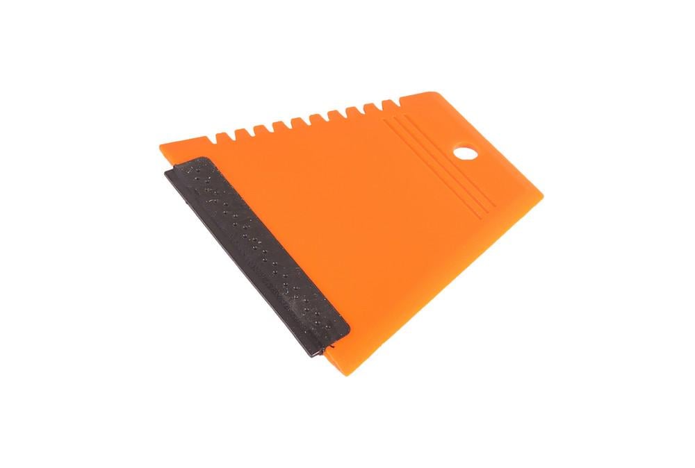 Скребок автомобільний для льоду MasterTool з водосгоном 110х120 мм (84-0012) Скребок автомобільний для льоду MasterTool з водосгоном 110х120 мм (84-0012)