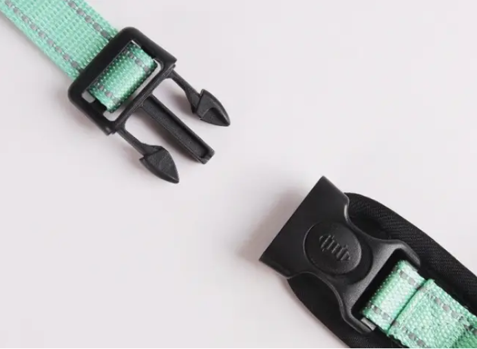 Шлей для собак дрібних і середніх порід на 2 кільця світловідбивна S Червоний (1B0220) - фото 4 Шлей для собак дрібних і середніх порід на 2 кільця світловідбивна S Червоний (1B0220) - фото 4