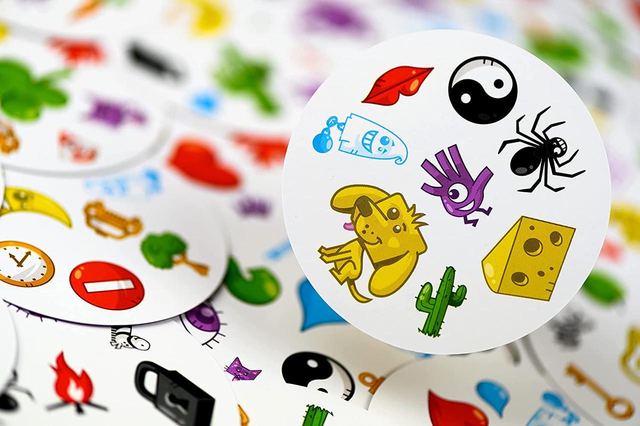 Настольная игра Dobble (000032) - фото 6 Настольная игра Dobble (000032) - фото 6