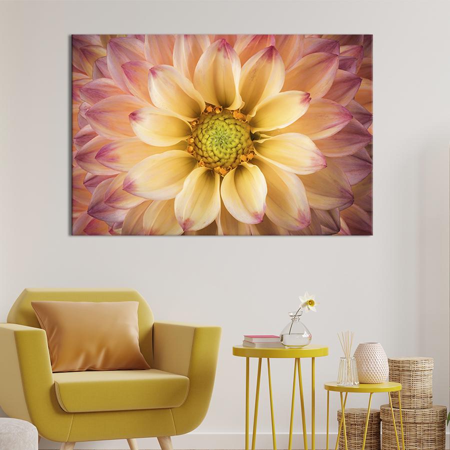 Картина на холсте Идеальный цветок 75x50 см (251-1)