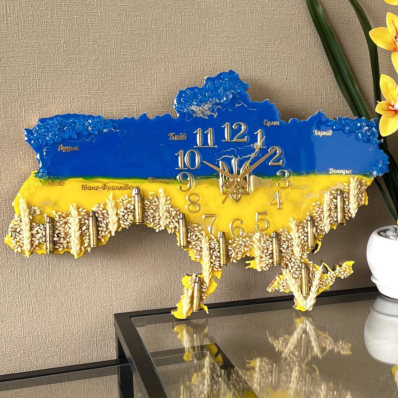 Часы настенные из эпоксидной смолы Карта Украины с гильзами 50x32 см