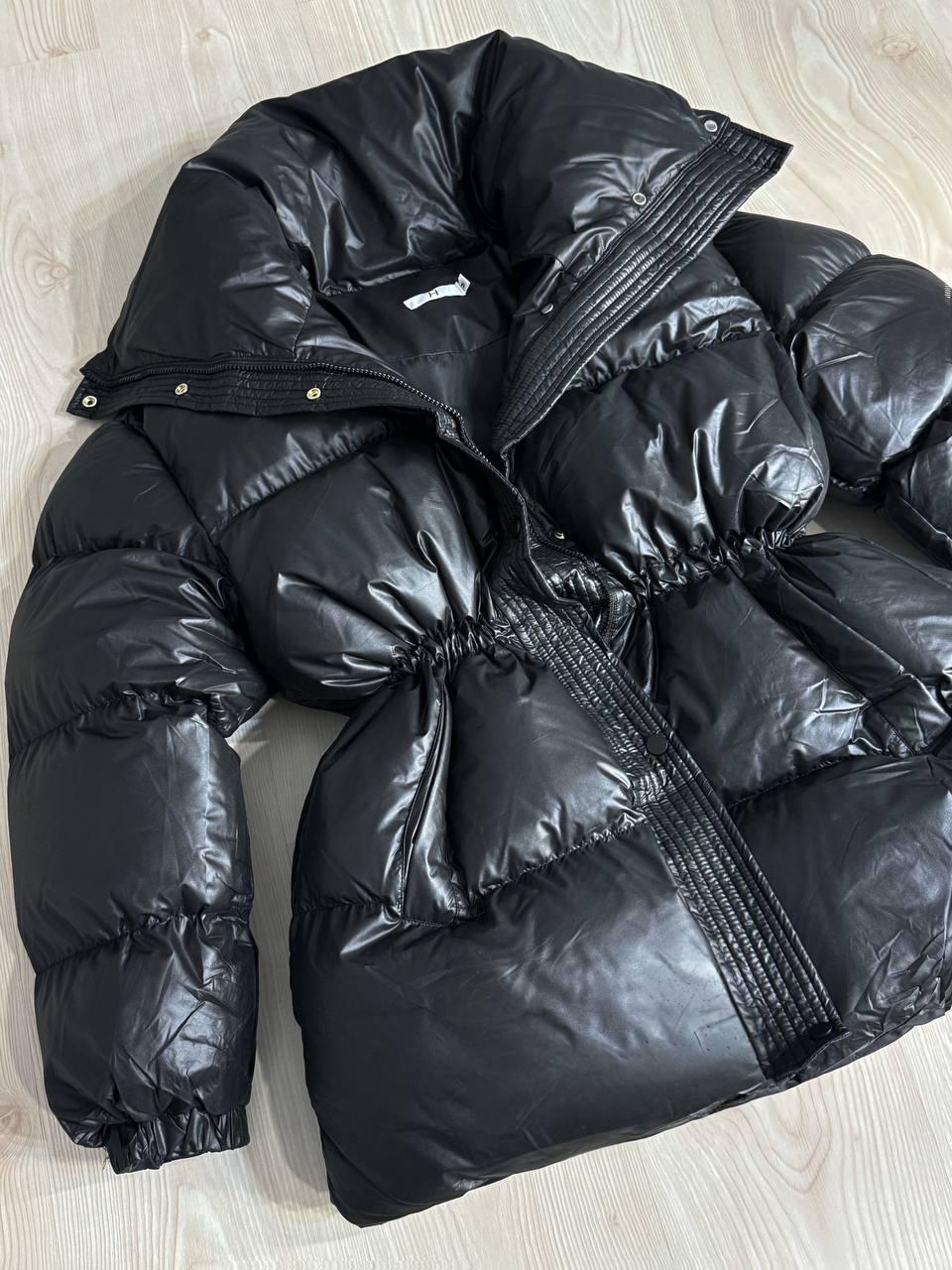 Куртка женская HAIZIYUAN 8055 пуф глянцевая удлиненная с утяжкой на талии L Черный (5582) - фото 2