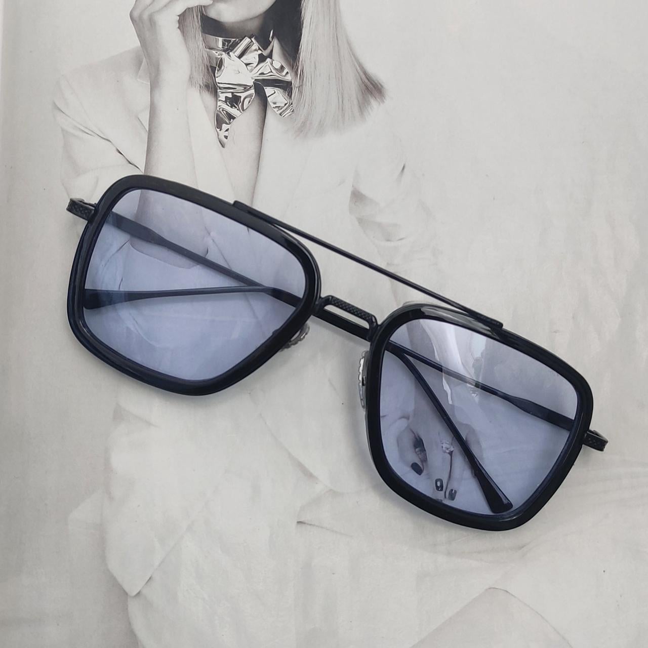 Солнцезащитные очки Тони Старка Синий в черной оправе