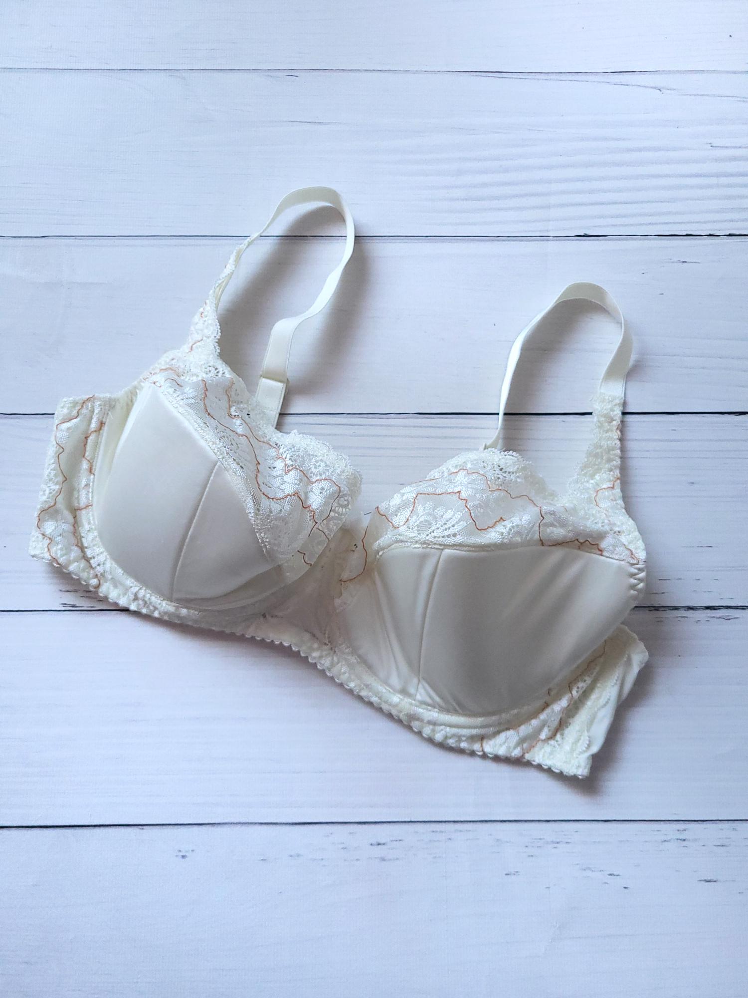 Бюстгальтер Калина 5320-17 с кружевом 85B Молочный (А-2015)