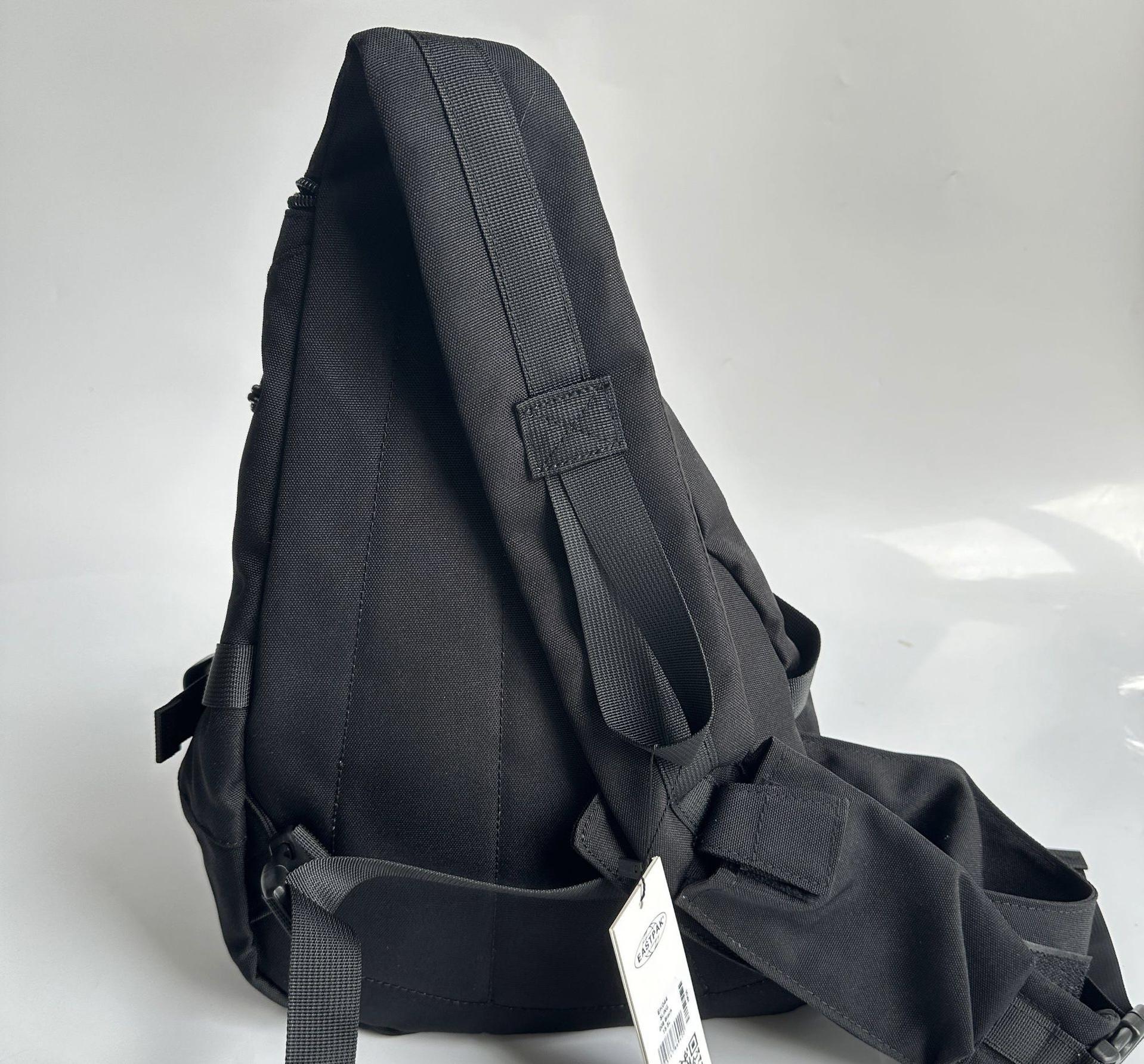 Сумка Eastpak sling bag Gore Tex 15,5 л Black (30454562) - фото 3 Сумка Eastpak sling bag Gore Tex 15,5 л Black (30454562) - фото 3