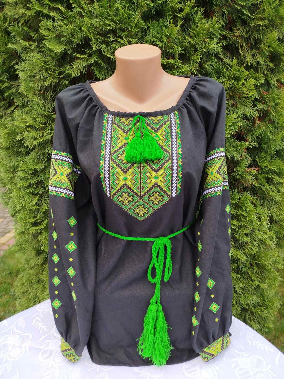 Вышиванка для женщины с зеленым орнаментом на черном полотне р. 50 (2900777196)