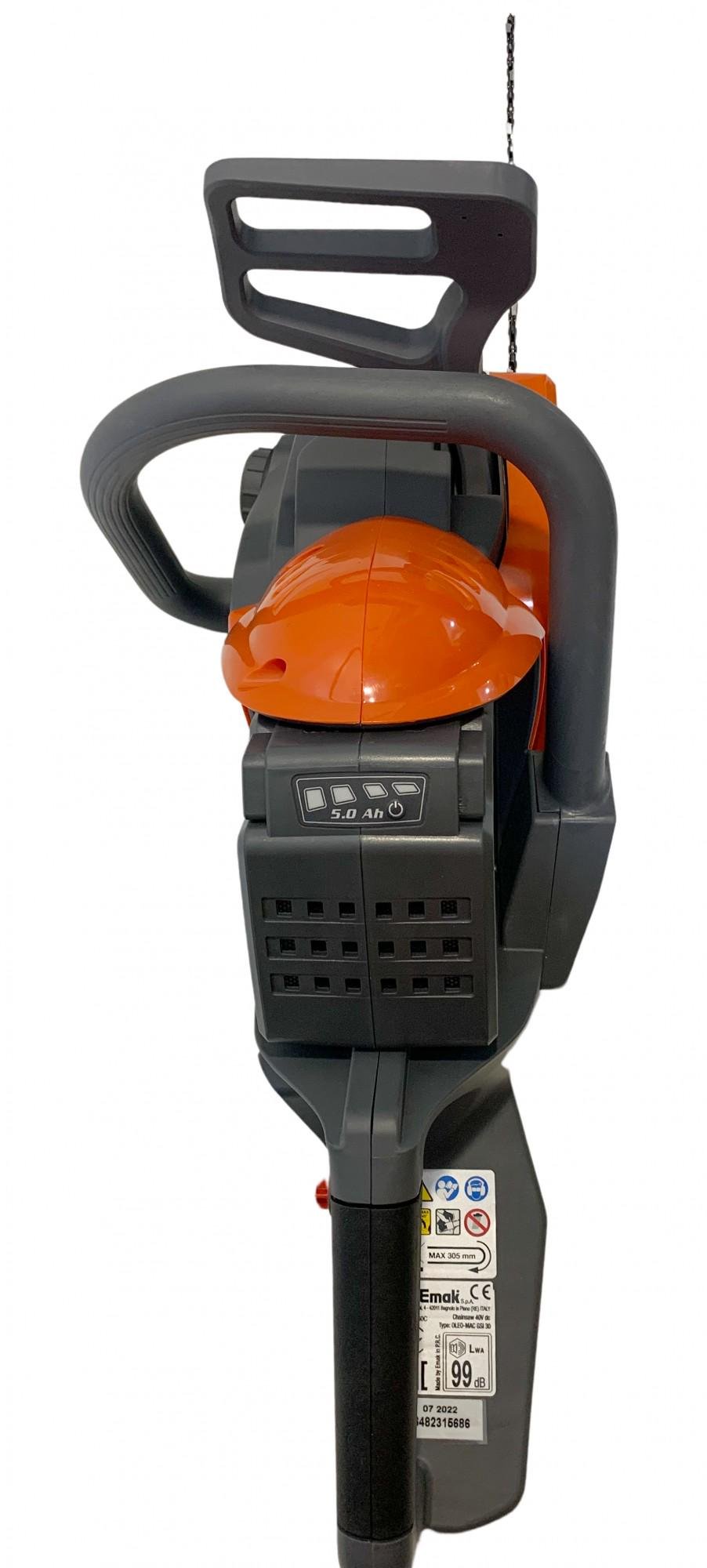 Пила акумуляторна Oleo-Mac GSI 30 з акумулятором та зарядним пристроєм (54059001S1) - фото 4 Пила акумуляторна Oleo-Mac GSI 30 з акумулятором та зарядним пристроєм (54059001S1) - фото 4