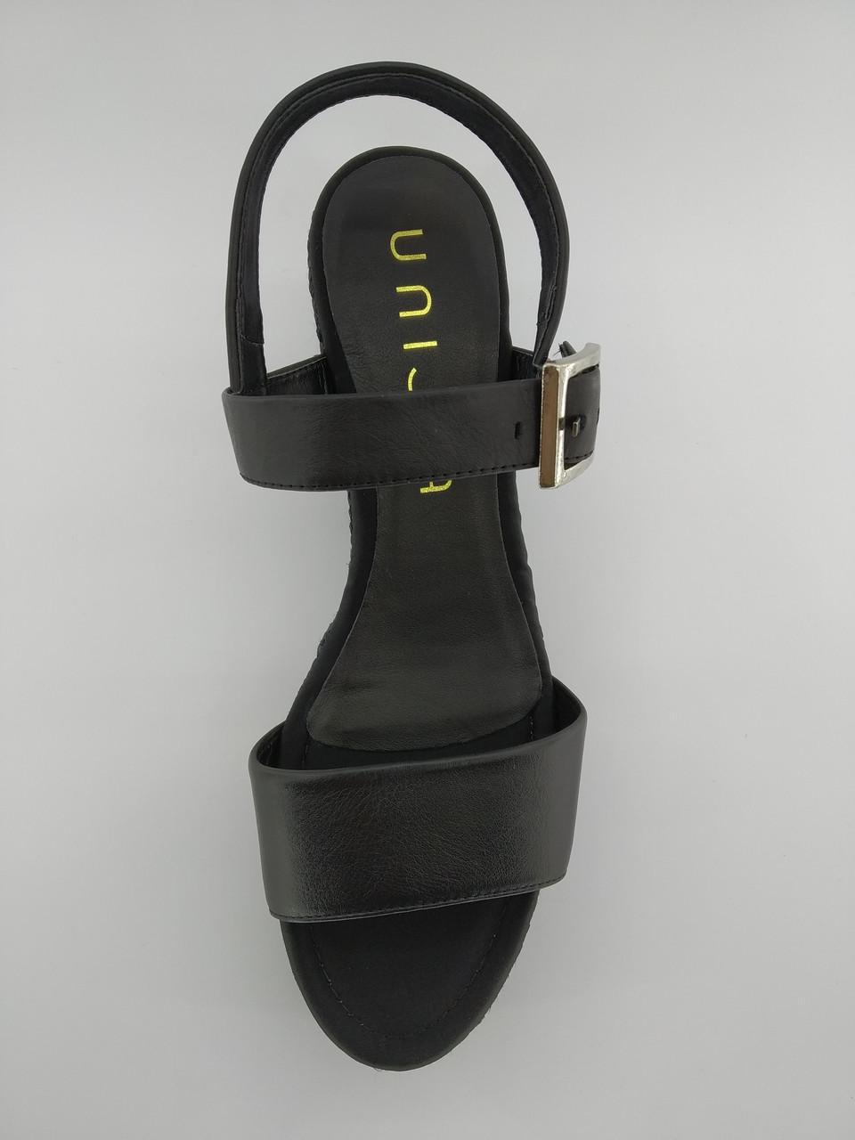 Босоніжки жіночі шкіряні на танкетці Unisa №039 р. 36/23 см Чорний (561626564) - фото 5 Босоніжки жіночі шкіряні на танкетці Unisa №039 р. 36/23 см Чорний (561626564) - фото 5