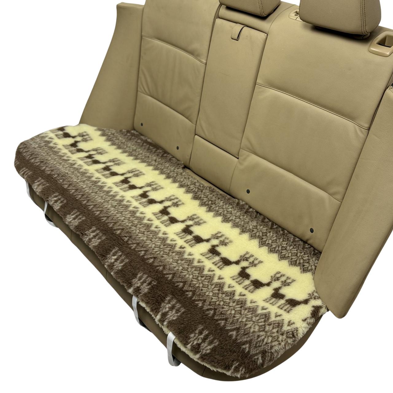 Накидка-чехол универсальная меховая на заднее сиденье авто из овчины Runa Олени (315-4-N)