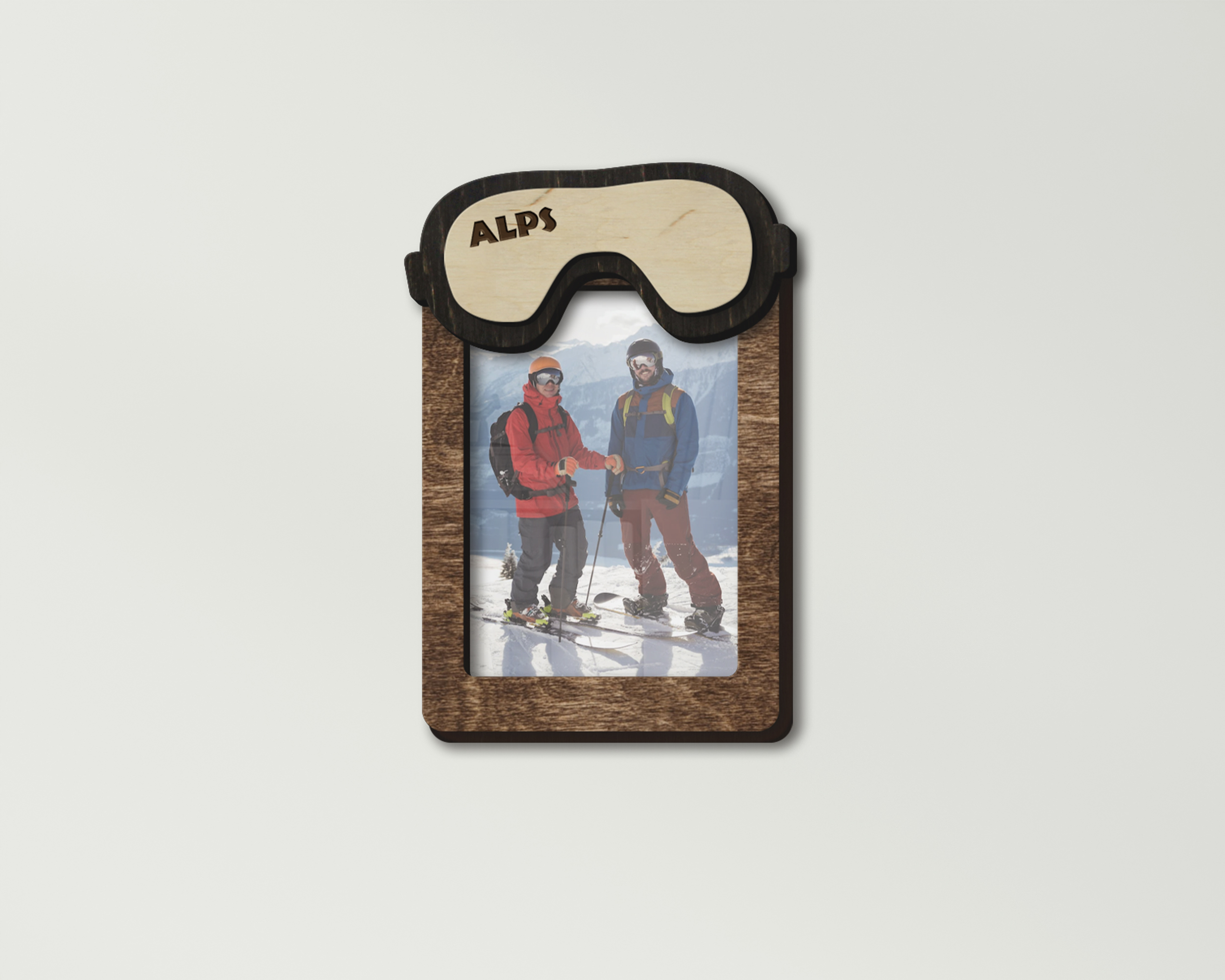 Фоторамка The Frame Depot Лижна маска під персоналізацію дерево Темно-коричневий (snowboard_ski_mask_5x7-5) - фото 1 Фоторамка The Frame Depot Лижна маска під персоналізацію дерево Темно-коричневий (snowboard_ski_mask_5x7-5) - фото 1