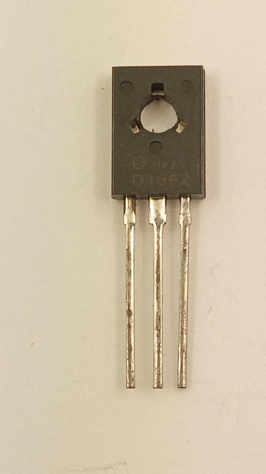 Транзистор 2SD1692 BD683 (07664)