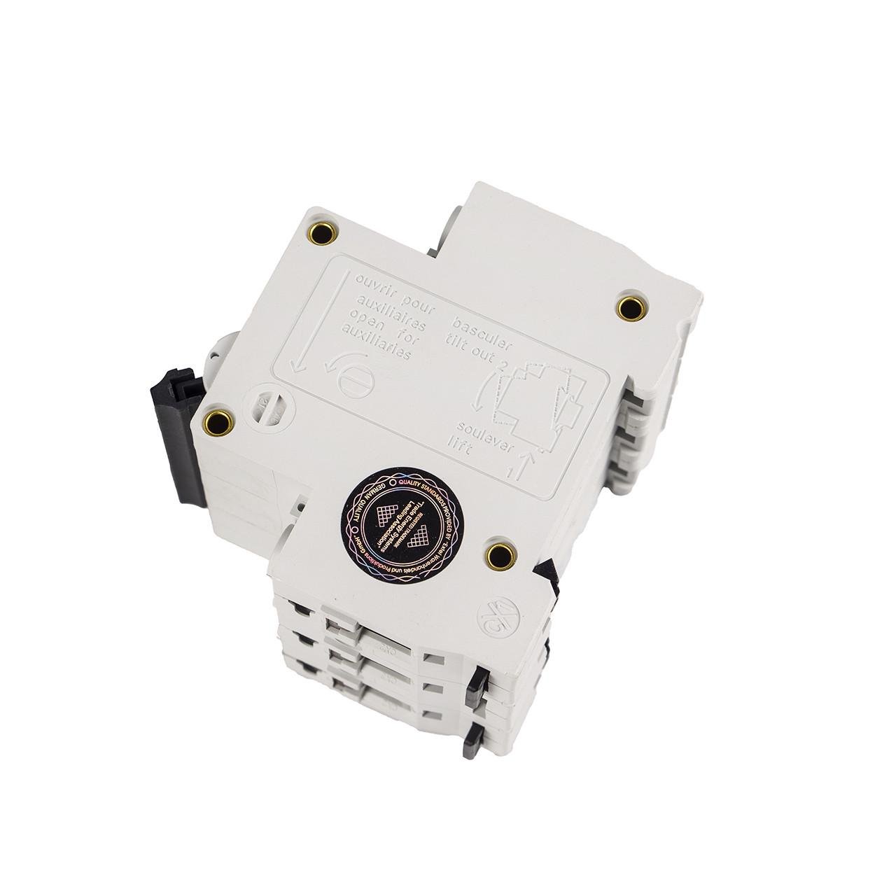 Автоматический выключатель TESLA ETB C40 3-полюсный (123) - фото 4 Автоматический выключатель TESLA ETB C40 3-полюсный (123) - фото 4