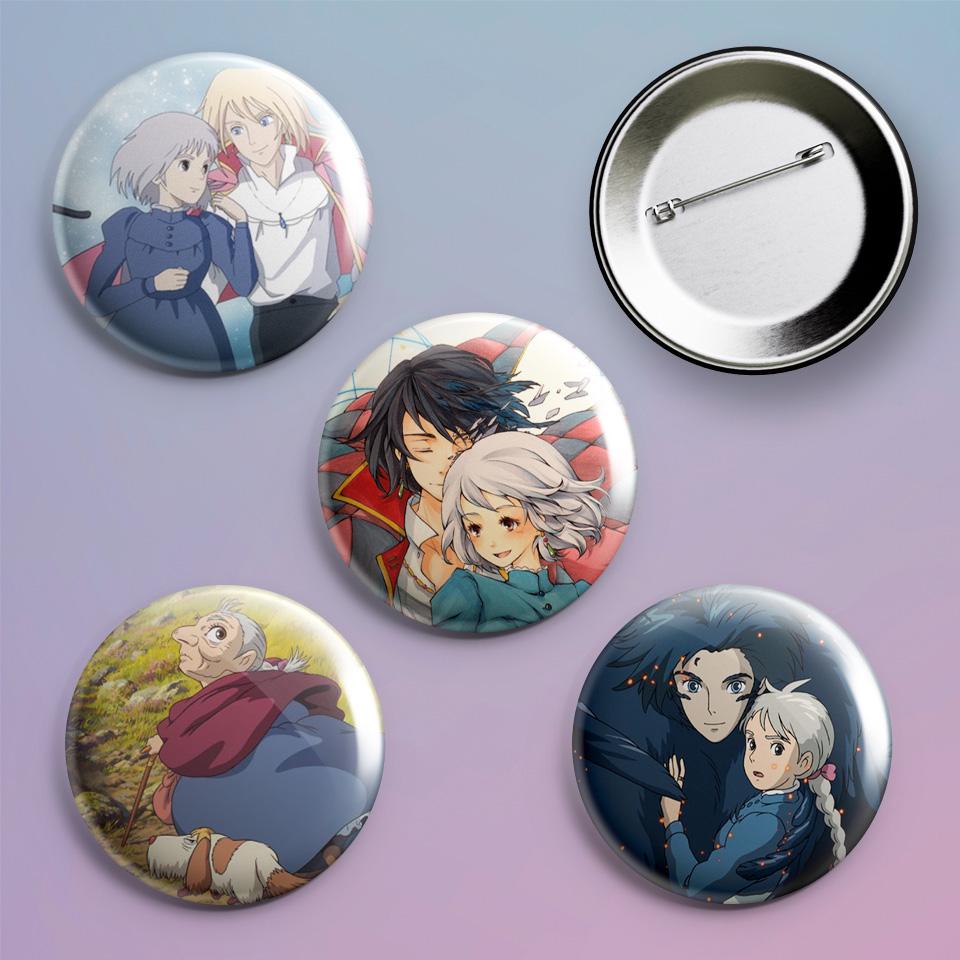 Значки на рюкзак с принтом аниме Ходячий замок Hauru no ugoku shiro 4 шт. Значки на рюкзак с принтом аниме Ходячий замок Hauru no ugoku shiro 4 шт.