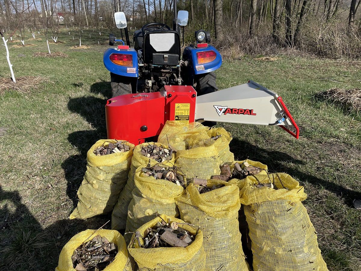 Подрібнювач гілок Arpal на шматки дров до трактора (АМ-80ТР) - фото 17 Подрібнювач гілок Arpal на шматки дров до трактора (АМ-80ТР) - фото 17
