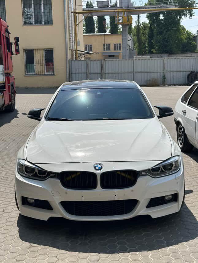 Крепления для одного номерного знака безрамочные магнитные Белый - фото 11