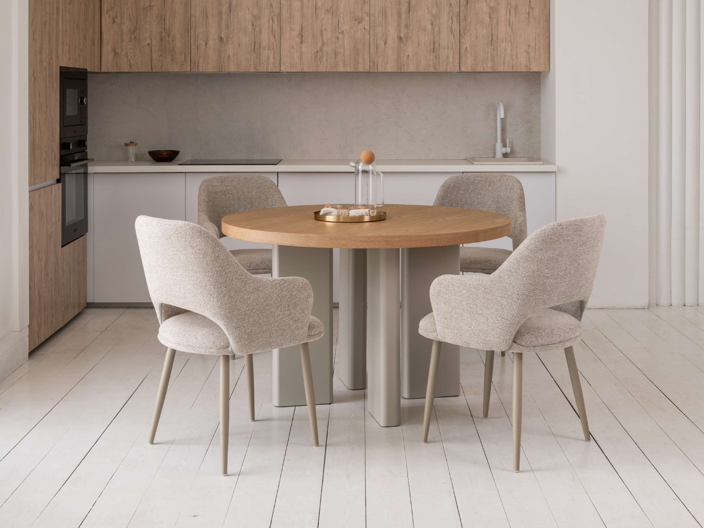 Стол обеденный круглый Амбра Ветро 1200/760 мм МДФ Ясень/Теплый песок (TМ-235) - фото 5 Стол обеденный круглый Амбра Ветро 1200/760 мм МДФ Ясень/Теплый песок (TМ-235) - фото 5