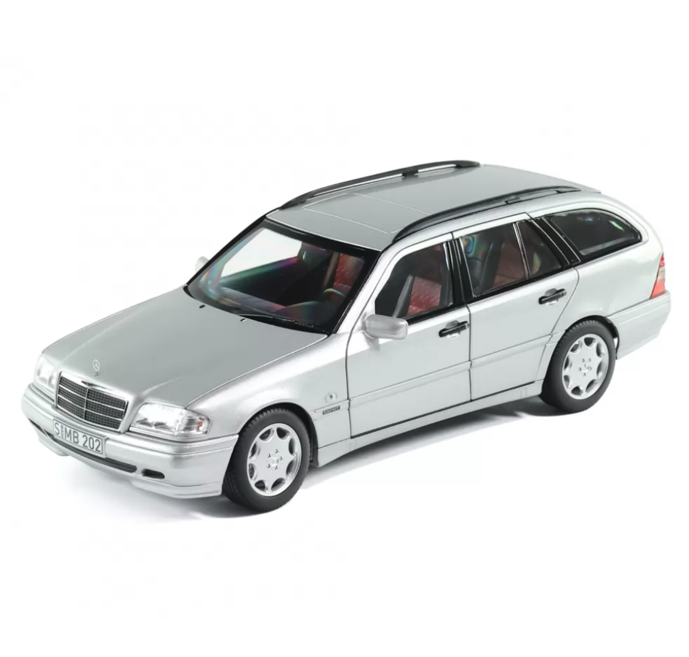 Модель автомобиля Mercedes-Benz C200 S202 T-Model 1997-2001 1:18 Brilliant Silver (B66040705) - фото 1