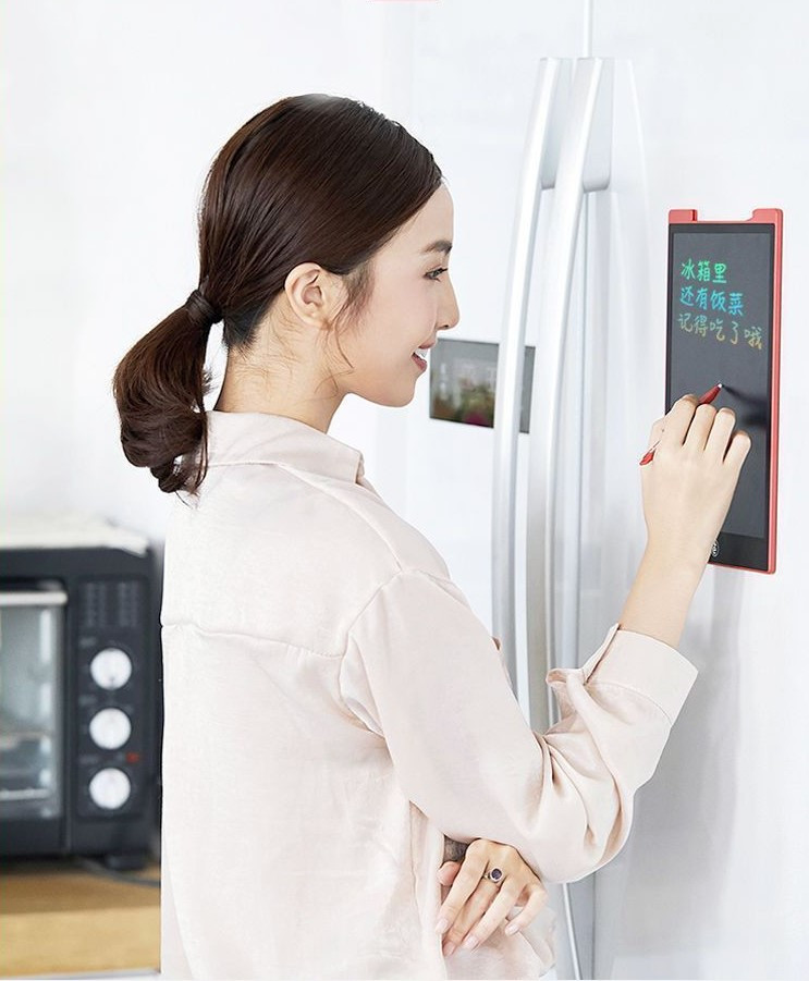 Дитячий планшет для малювання Wicue Board 12 LCD Multi color WNB412 Red (000938) - фото 4 Дитячий планшет для малювання Wicue Board 12 LCD Multi color WNB412 Red (000938) - фото 4