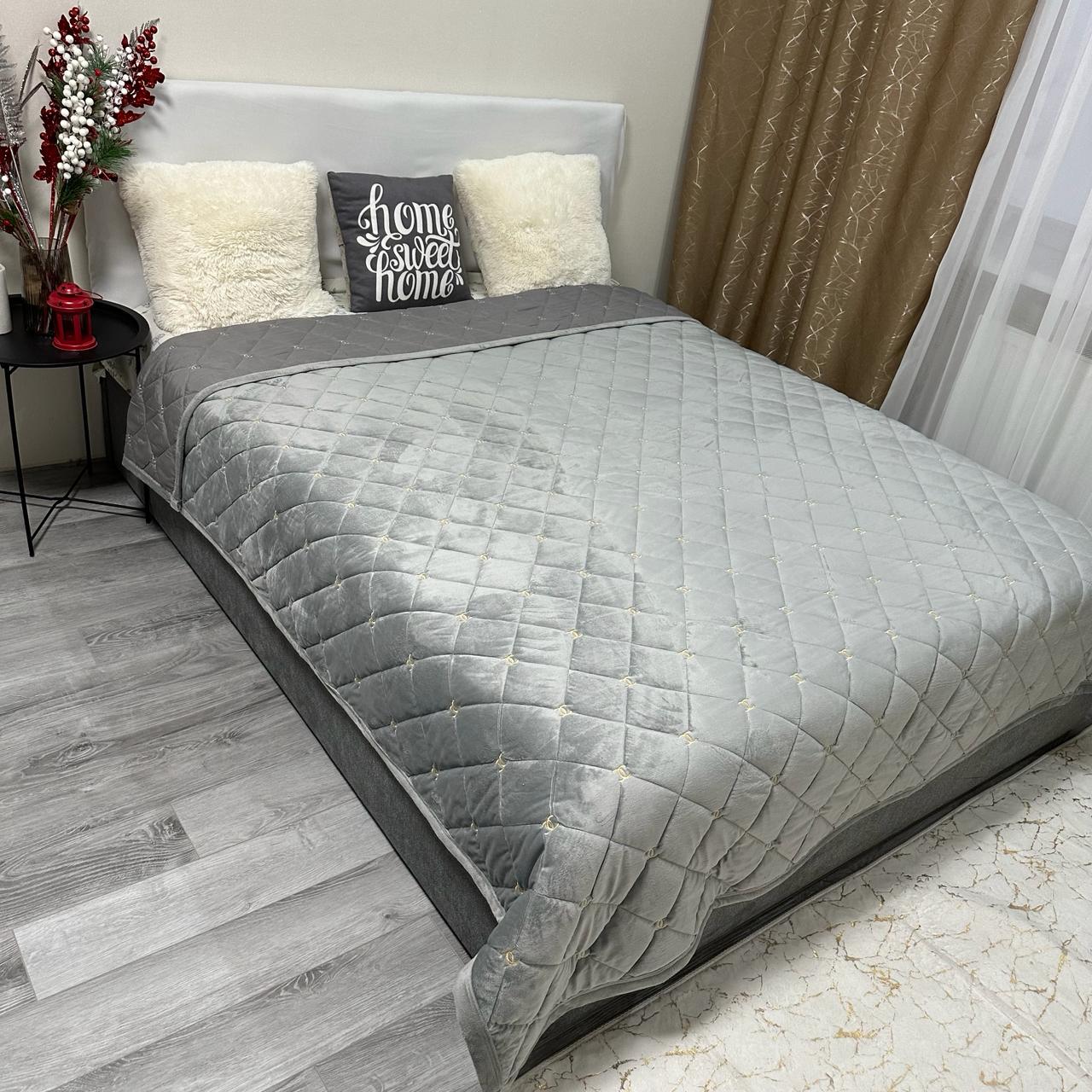 Покрывало на кровать велюровое полуторное 150x210 см Светло-серый (28821652)