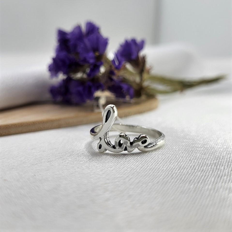 Кольцо из серебра Любовь без камней черненое 925 проба р. 17 2,10 г (1012)