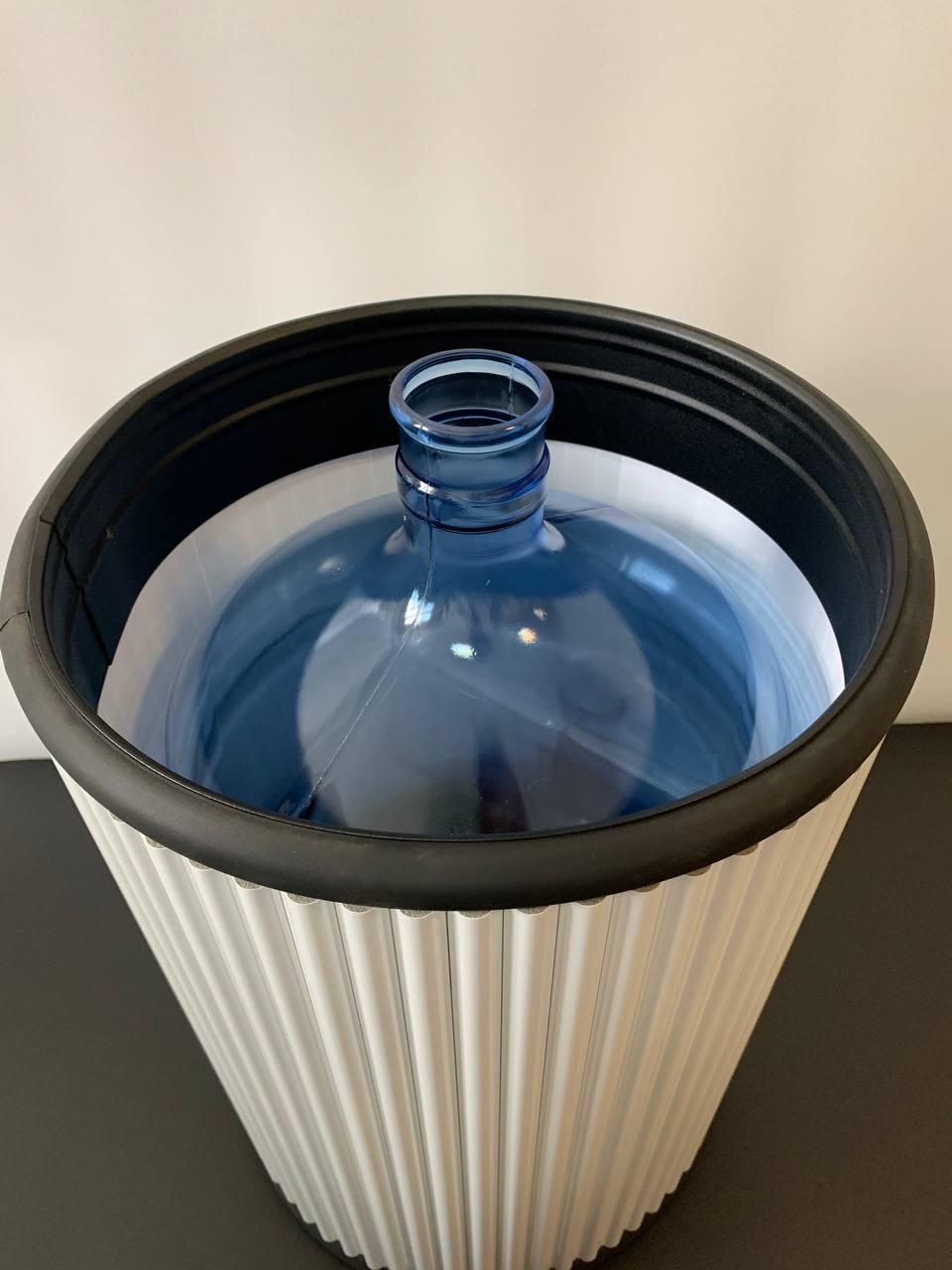 Тубус Allendor Glory Gray для бутылки с помпой электрической 19 л Бежевый - фото 3 Тубус Allendor Glory Gray для бутылки с помпой электрической 19 л Бежевый - фото 3