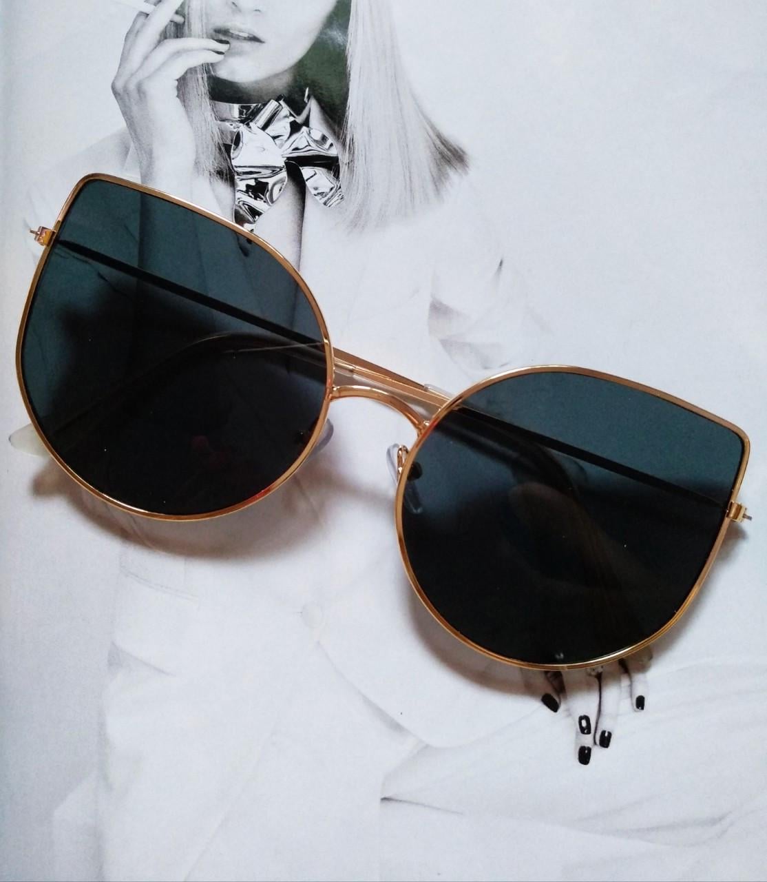 Очки солнцезащитные Кошачий глаз в металлической оправе Черный в золоте