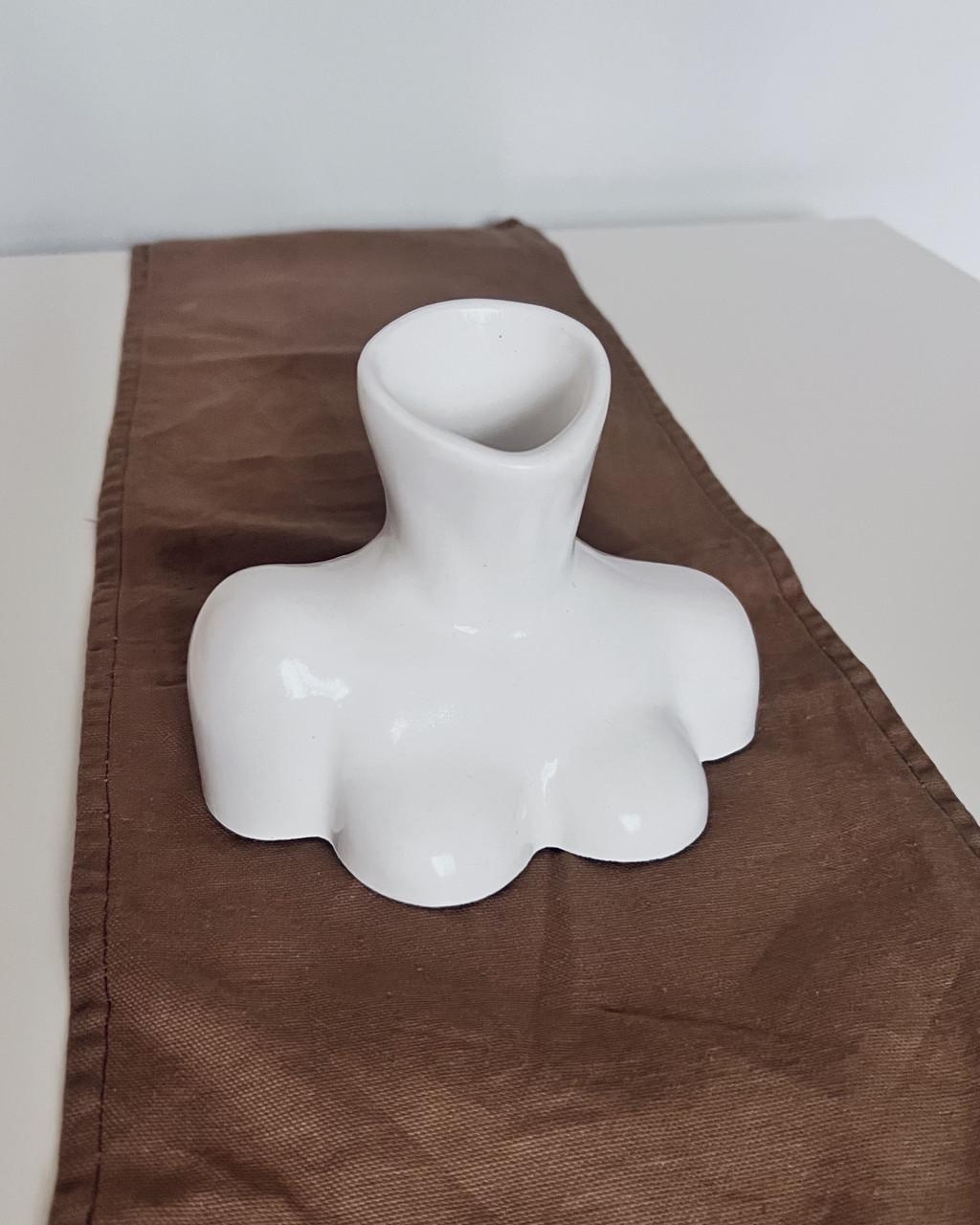 Ваза гіпсова для сухоцвітів та живих квітів Жіноче тіло 10х14 см Білий (0171) Ваза гіпсова для сухоцвітів та живих квітів Жіноче тіло 10х14 см Білий (0171)