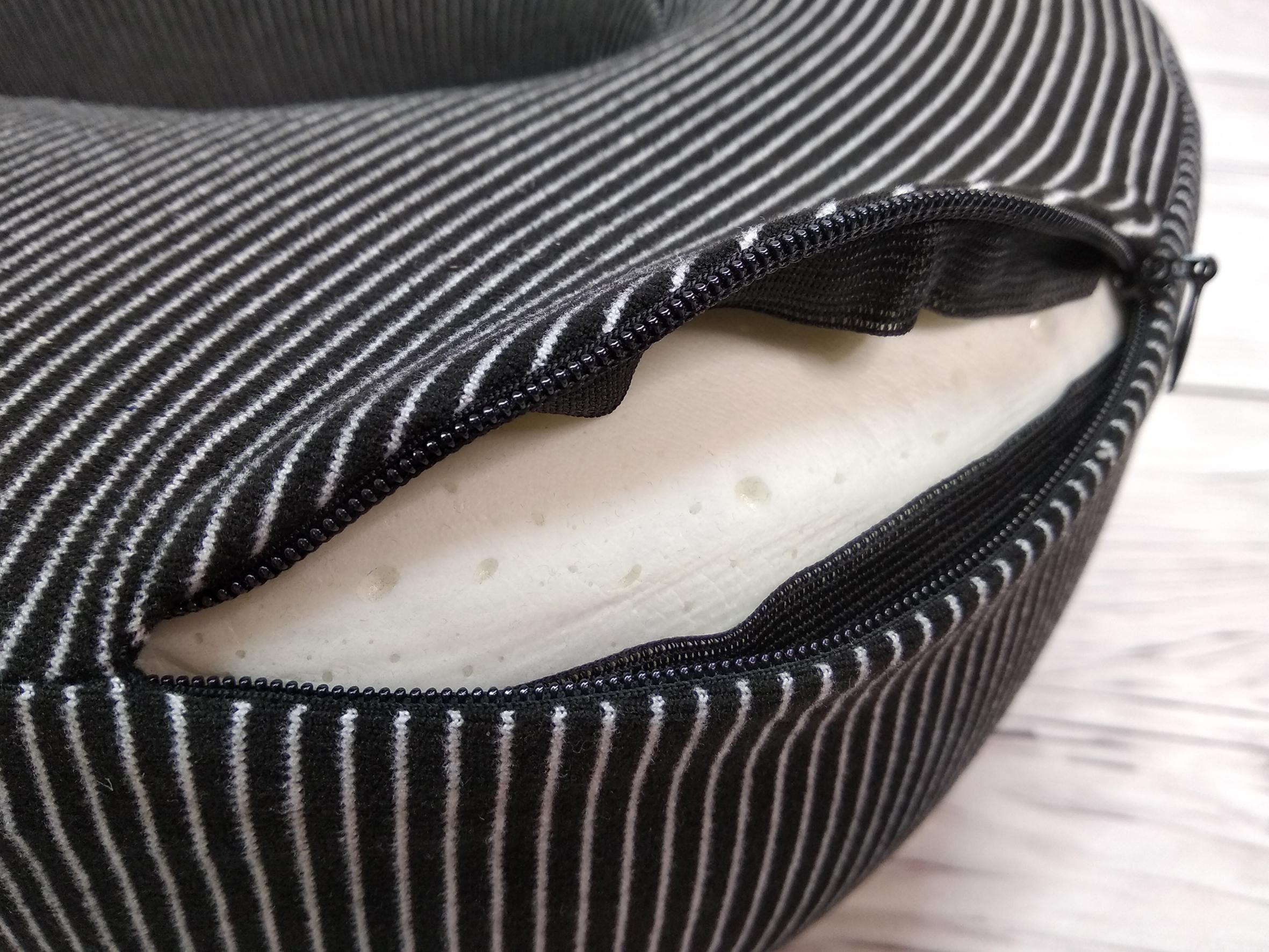 Подушка для подорожей Malloory Home 28х30 см Чорний - фото 2