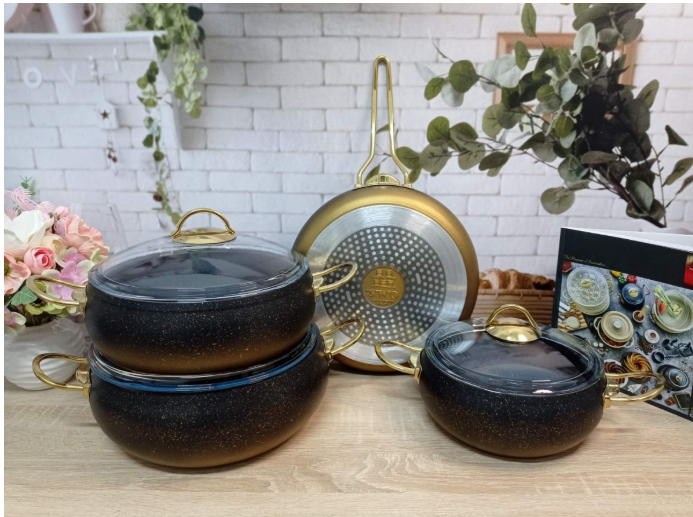 Набор посуды со сковородой OMS с антипригарным покрытием для индукции 7 пр. Черный/Золотой (31230489)