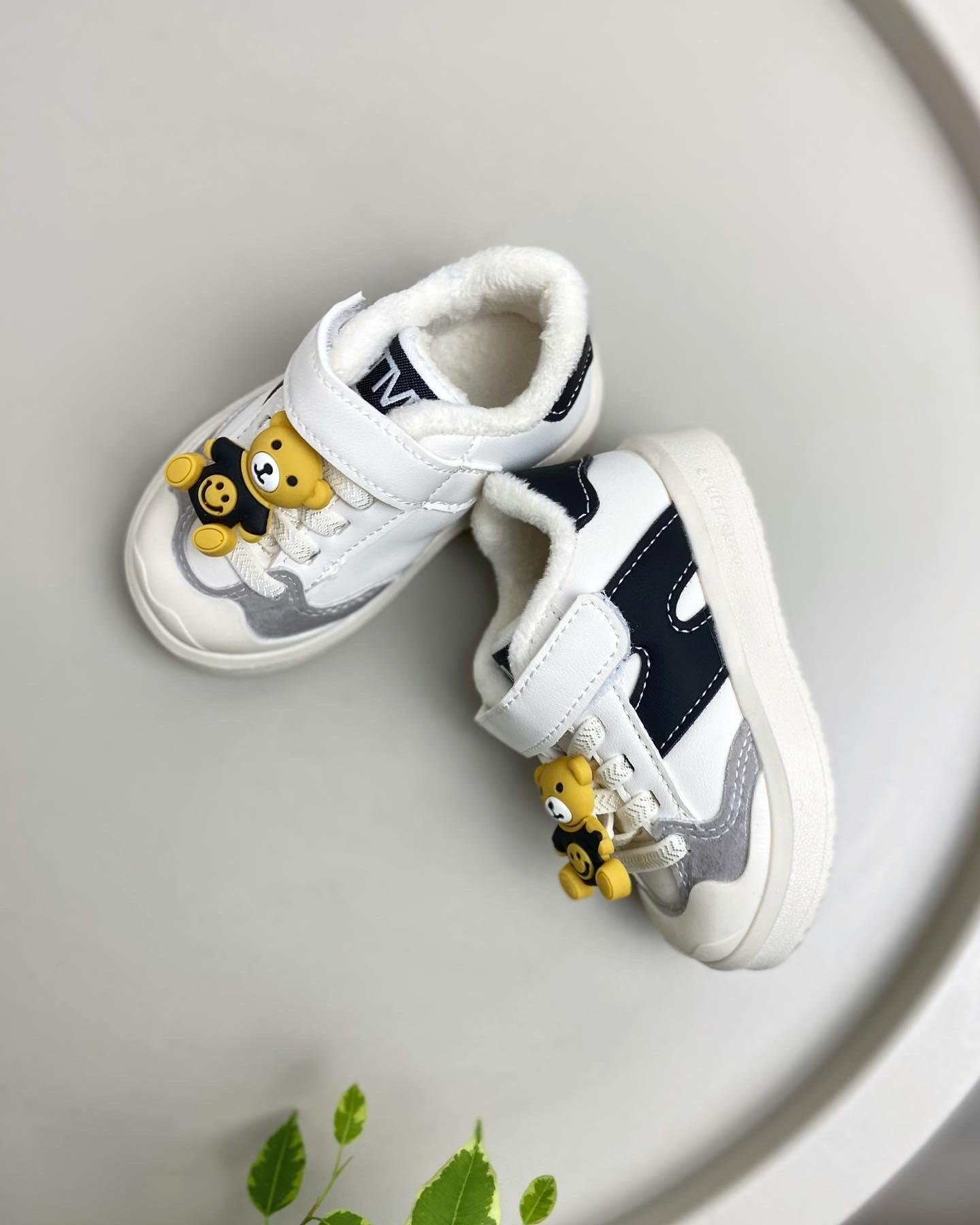 Ботинки осенние детские р. 18 Белый (723)