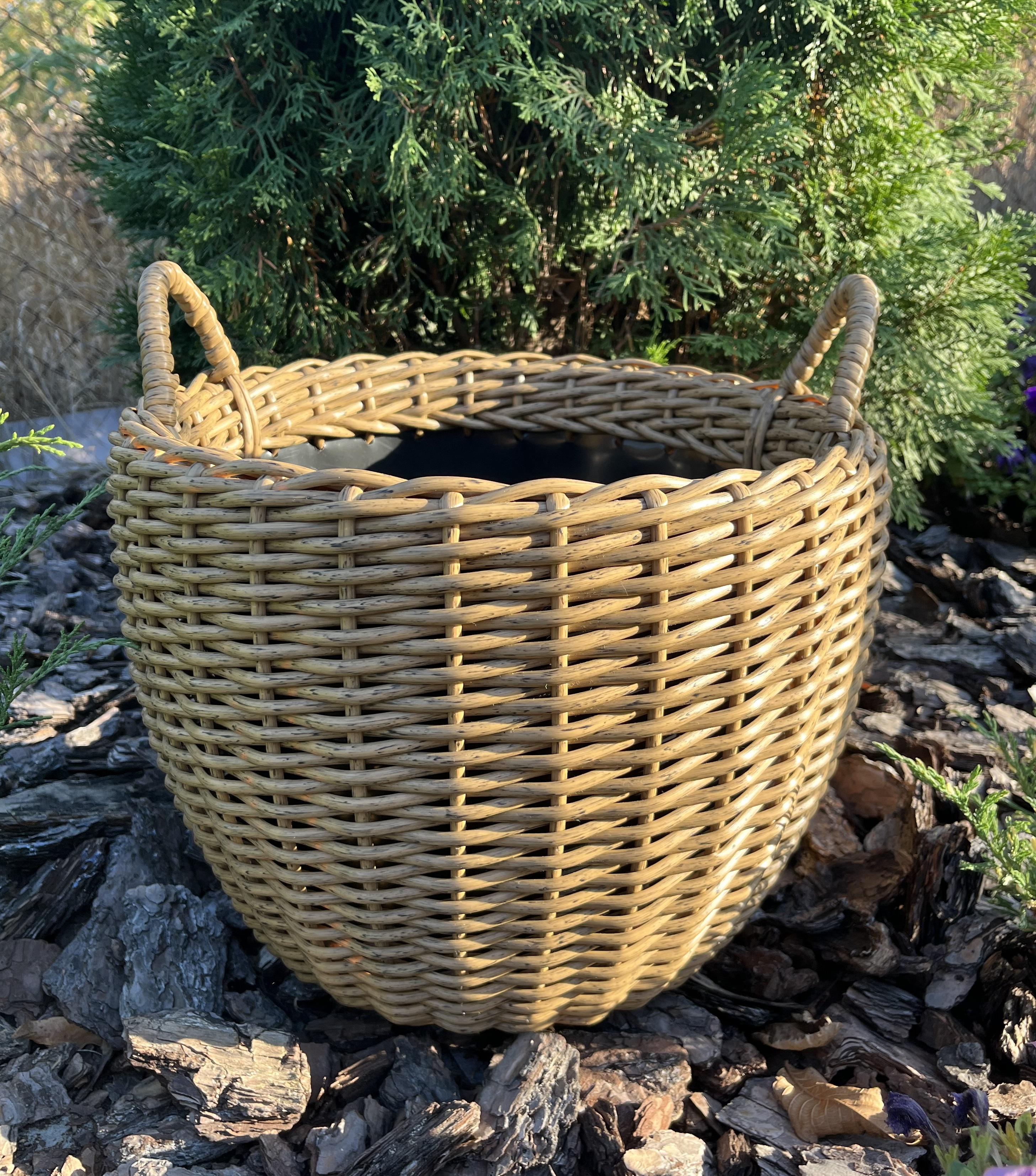 Кашпо для квітів з ручками зі штучного ротанга 20 л Дровник Дерево (27922808)