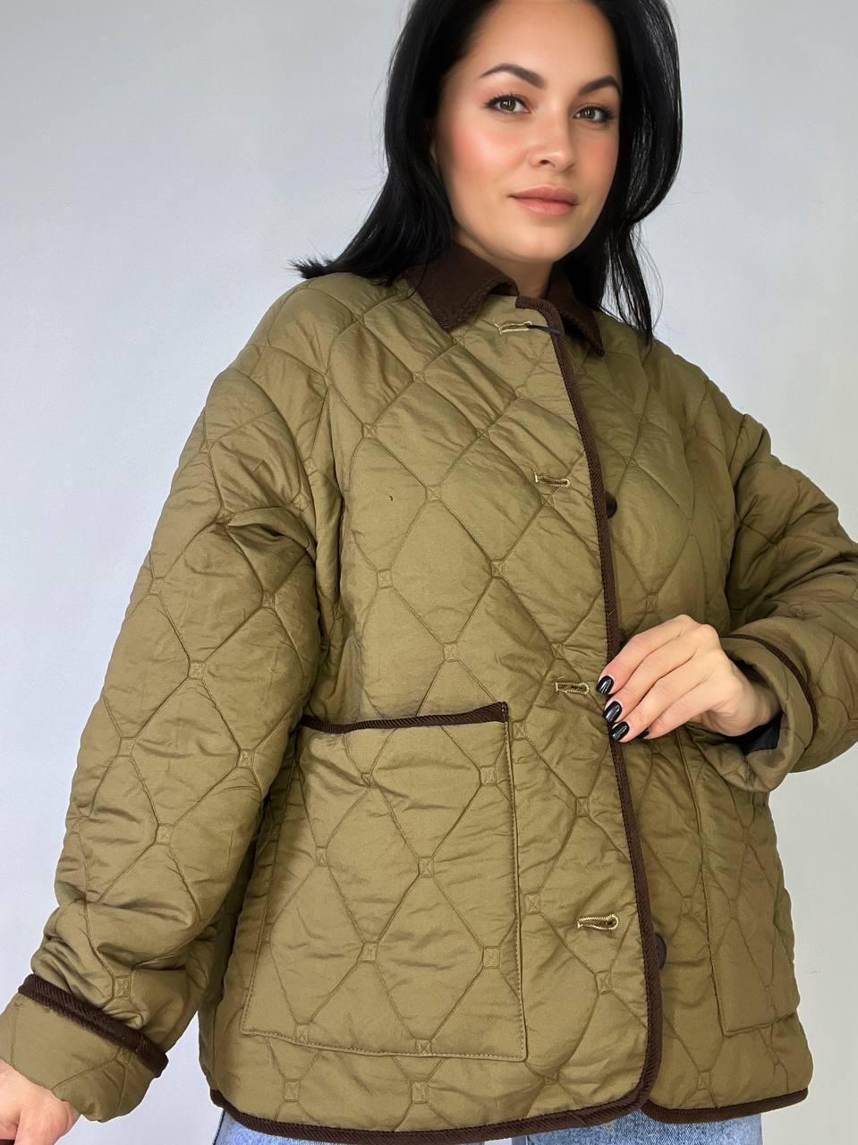 Куртка женская LADY YEP 9090 рубашка оверсайз стеганая демисезонная на пуговицах комбинированная с вельветом M Коричневый (3719) - фото 5 Куртка женская LADY YEP 9090 рубашка оверсайз стеганая демисезонная на пуговицах комбинированная с вельветом M Коричневый (3719) - фото 5