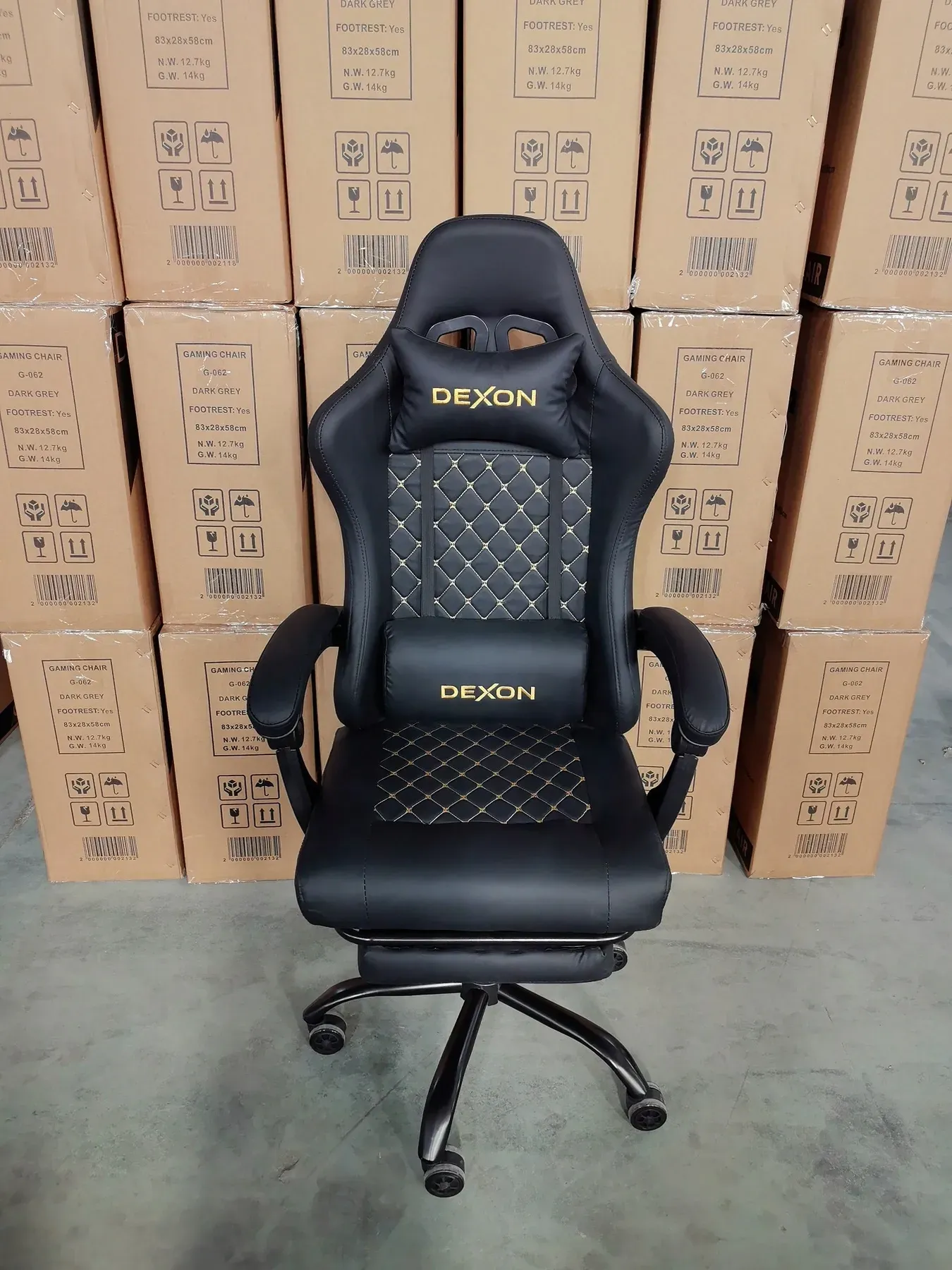 Геймерське крісло DEXON ECLIPSE з підставкою для ніг екошкіра антикіготь Чорний (40294) - фото 11 Геймерське крісло DEXON ECLIPSE з підставкою для ніг екошкіра антикіготь Чорний (40294) - фото 11