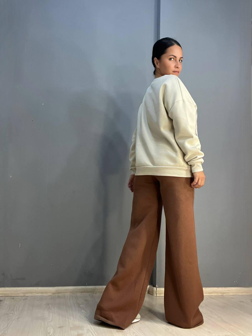 Костюм женский QUZEN 388-488 свитшот брюки палаццо широкие на флисе M Темно-бежевый (2817) - фото 7 Костюм женский QUZEN 388-488 свитшот брюки палаццо широкие на флисе M Темно-бежевый (2817) - фото 7