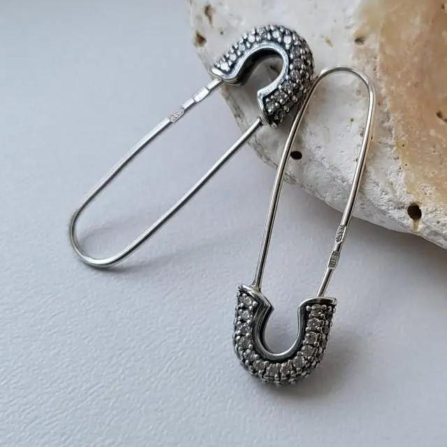 ᐉ Серьги из серебра булавки с белыми камнями