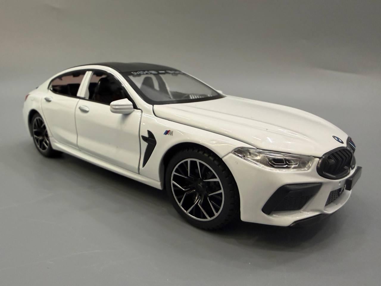 Машинка BMW M8 Авто Эксперт металлопластик 1:24 звук/свет/инерция Белый (1340-03)