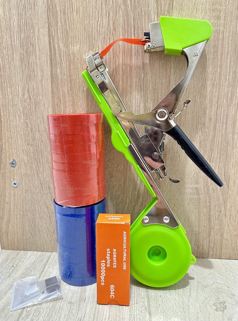 Набор для подвязки растений тапенер TAPETOOL/10 шт. красных лент /10 шт. синих лент/скобы - фото 2 Набор для подвязки растений тапенер TAPETOOL/10 шт. красных лент /10 шт. синих лент/скобы - фото 2