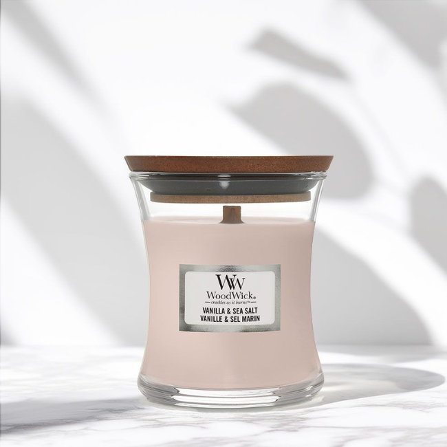 Свічка ароматична Woodwick Mini Vanilla & Sea Salt з ароматом ванілі та морської солі 85 г (ww-vanil-salt-85)
