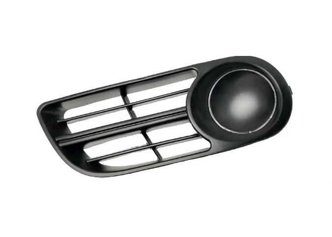 Решетка бампера AVTM Skoda Fabia 05-07 правая без отверстий для противотуманок (6406 912) Решетка бампера AVTM Skoda Fabia 05-07 правая без отверстий для противотуманок (6406 912)