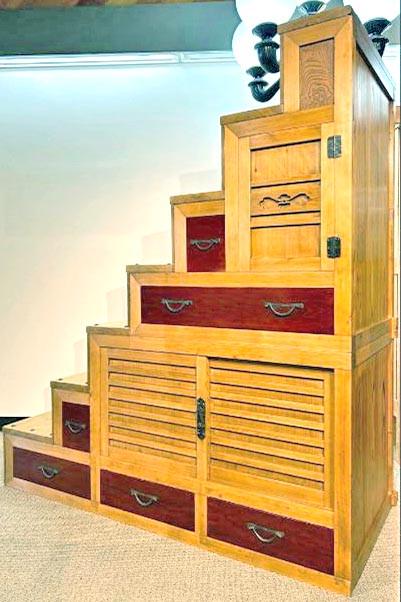 Комод тансу из дерева Хариста Карри-Савоярди (КТУ-00160315) Комод тансу из дерева Хариста Карри-Савоярди (КТУ-00160315)