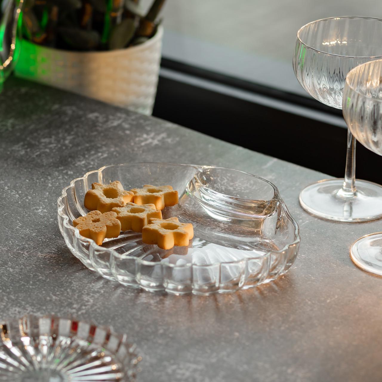 Блюдо для закусок фігурне із соусником 21х19х3 см Прозорий (HP-YH-58) - фото 2