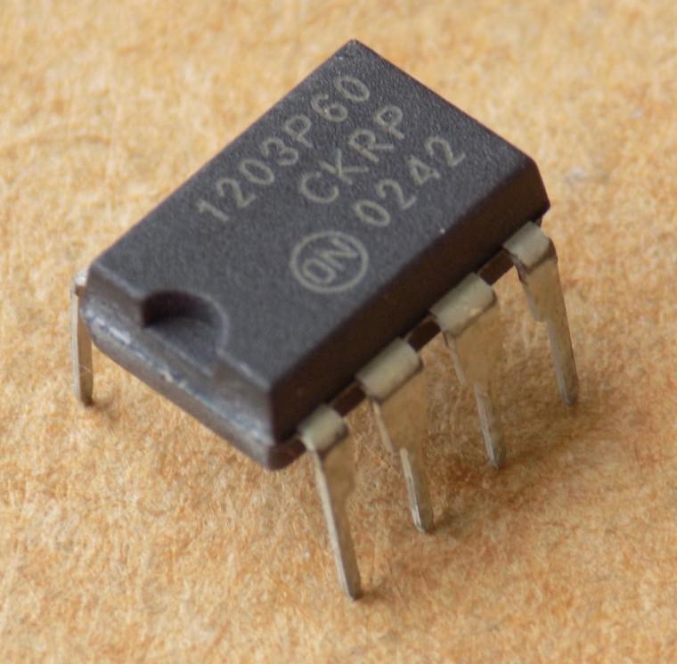 Микросхема ON NCP1203P60 1203P60/DIP8 (29299)
