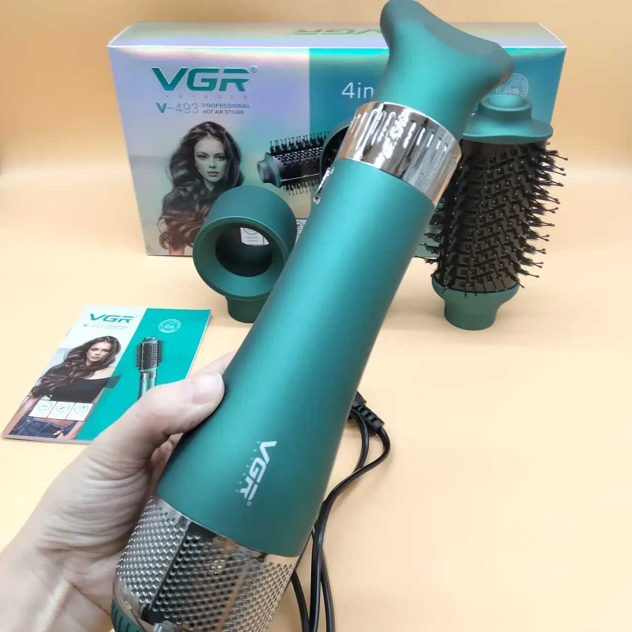 Фен-щетка VGR V-493 4в1 для укладки волос с регулировкой температуры 1000 Вт (8640) - фото 10 Фен-щетка VGR V-493 4в1 для укладки волос с регулировкой температуры 1000 Вт (8640) - фото 10