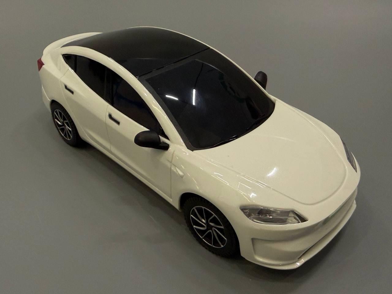 Машинка на радіокеруванні Tesla Model 3 з автопарковкою та зарядною станцією Білий (655-50)
