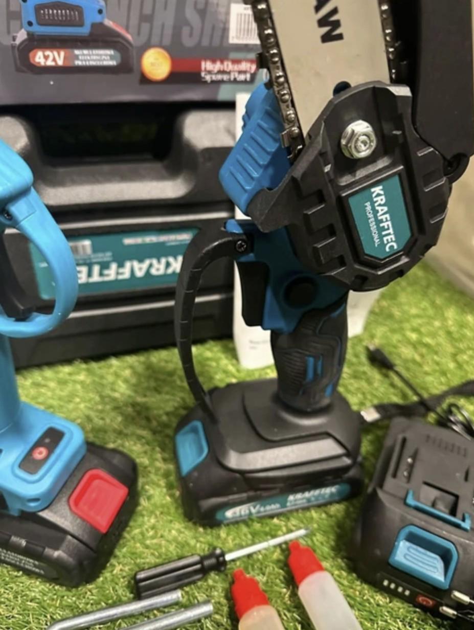 Набір акумуляторних інструментів KRAFFTEC DCM Set 36V секатор DCMPP550P1/пила DCM160N 2в1 Li-ion (54567) - фото 2 Набір акумуляторних інструментів KRAFFTEC DCM Set 36V секатор DCMPP550P1/пила DCM160N 2в1 Li-ion (54567) - фото 2