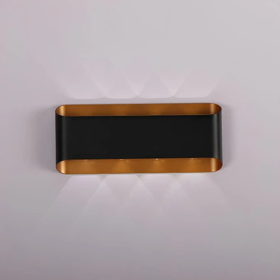 Настенное LED-бра Sirius с металлическим корпусом 6500К IP20 W047 BK+FGD 8W Черный/Золотой (28687258)