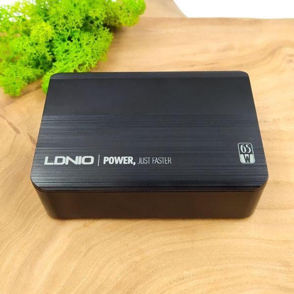 Зарядка с дисплеем Desktop Fast Charger 65W LDNIO A4808Q (24014282)