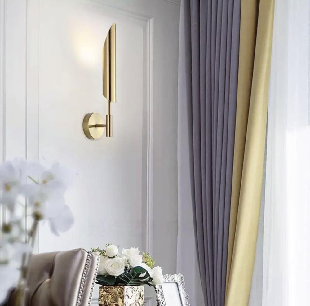 Бра Line.F W 1825 с металлическим удлиненным плафоном Латунь (443_637) Бра Line.F W 1825 с металлическим удлиненным плафоном Латунь (443_637)