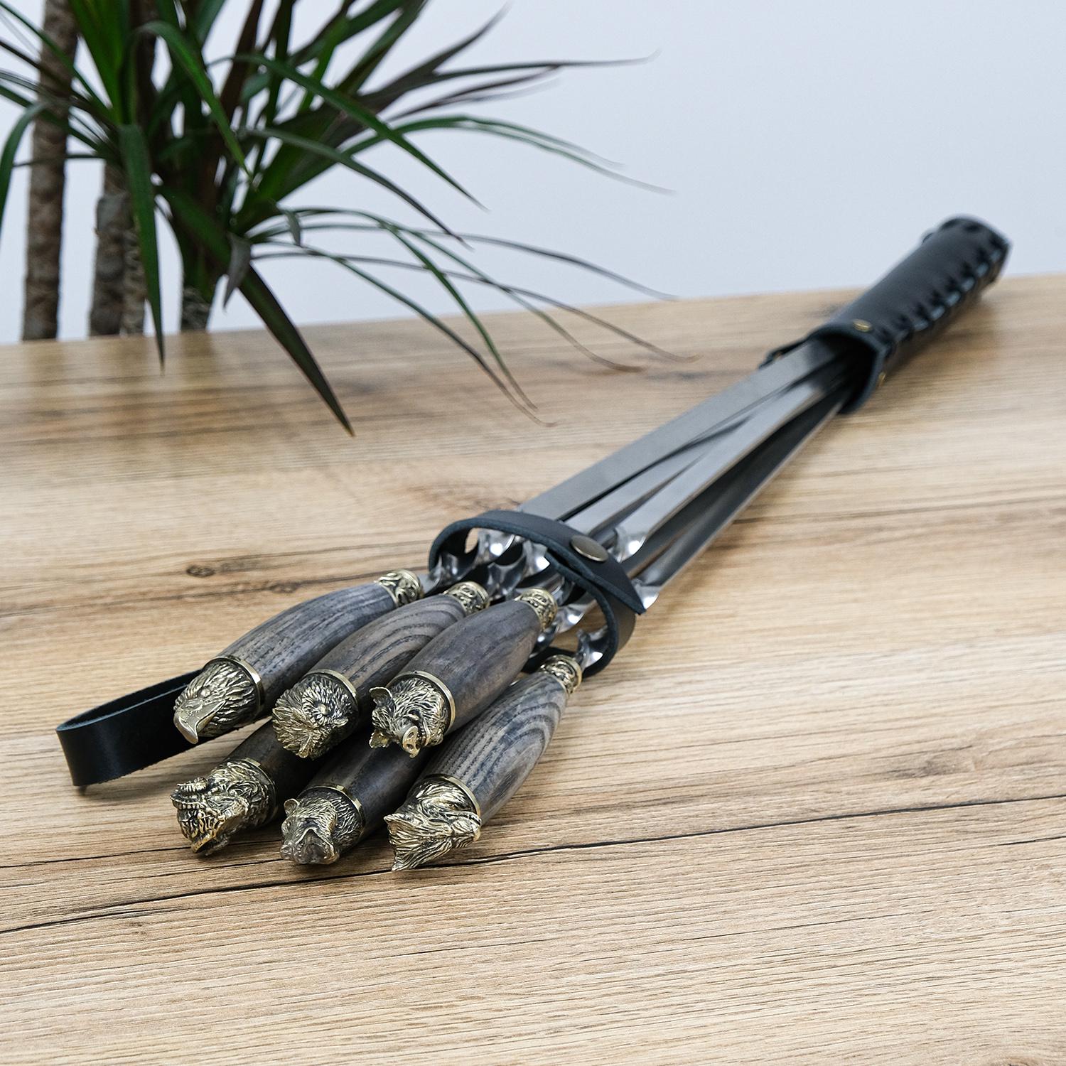 Шампуры Гранд Презент GPNSH70145 Лесные звери с бронзовыми деталями в колчанке ручка из ясеня 6 шт. (24500)