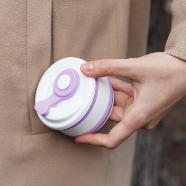 Чашка складана Collapsible 5332 силіконова з герметичною кришкою для кави та напоїв 350 мл Фіолетовий (32) - фото 3 Чашка складана Collapsible 5332 силіконова з герметичною кришкою для кави та напоїв 350 мл Фіолетовий (32) - фото 3